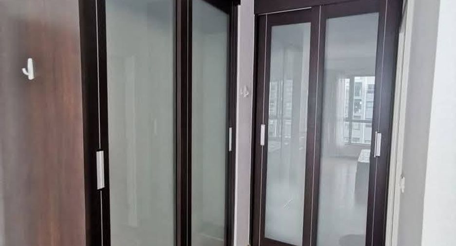 For rent 1 bed condo in Khlong San, Bangkok