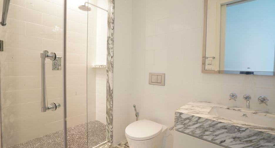 For sale 3 bedrooms condo in Sathon, Bangkok