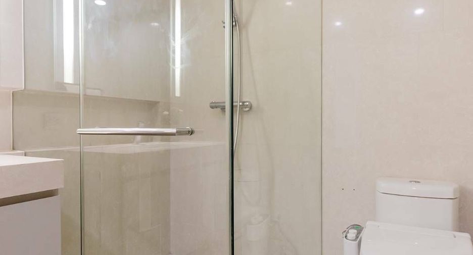 Condo en venta y en alquiler de 1 habitaciones en Watthana, Bangkok