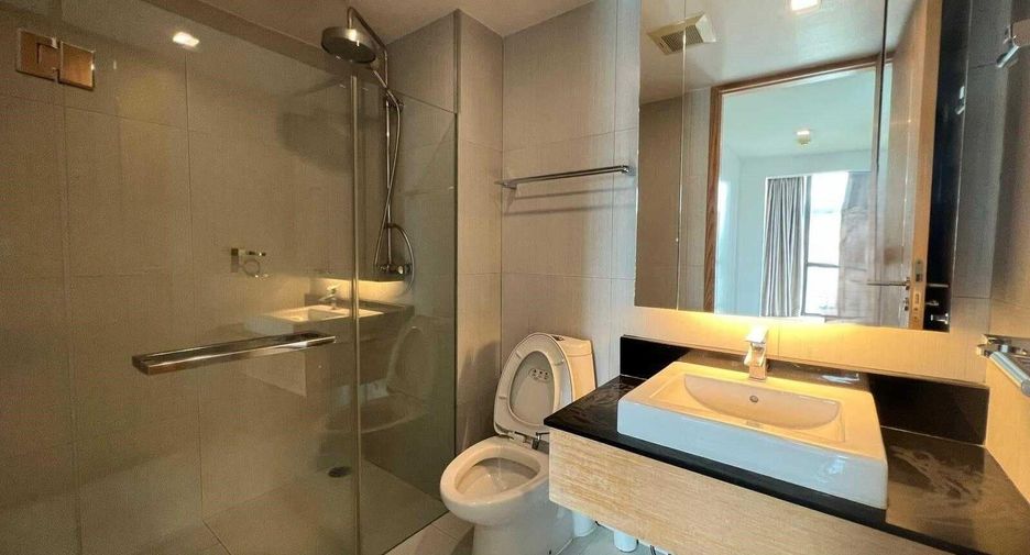 For rent 1 bed condo in Khlong Toei, Bangkok