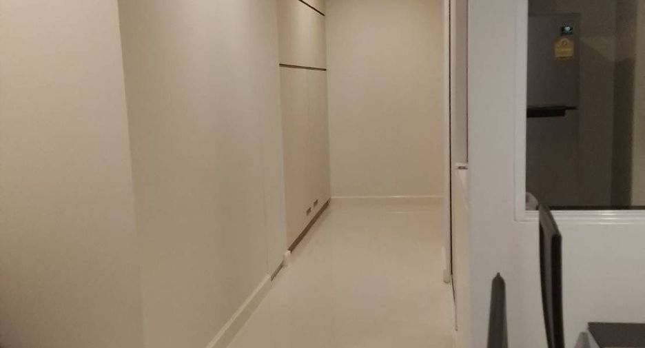 Wohnung zur Miete mit 3 Zimmer in Khlong Toei, Bangkok