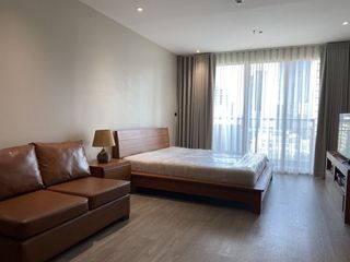 Wohnung zur Miete mit 1 Zimmer in Bang Rak, Bangkok