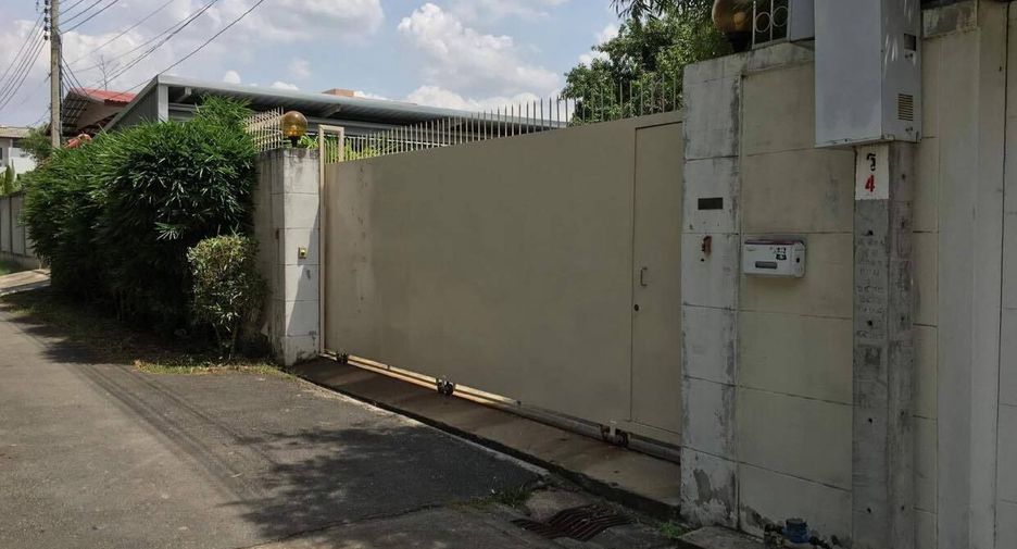 For sale land in Lat Phrao, Bangkok