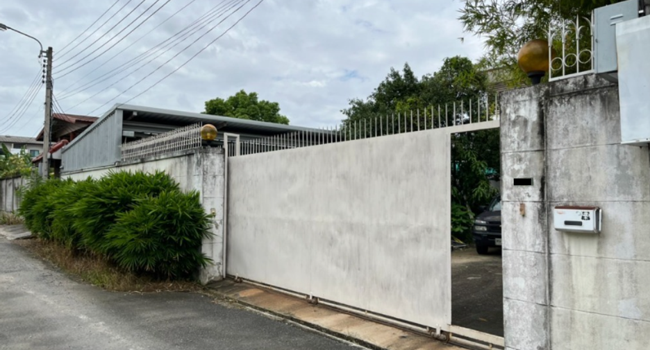 For sale land in Lat Phrao, Bangkok