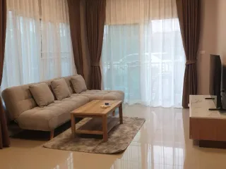 À louer 3 chambres maison à Mueang Phuket, Phuket