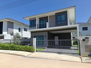 À louer 3 chambres maison à Mueang Phuket, Phuket
