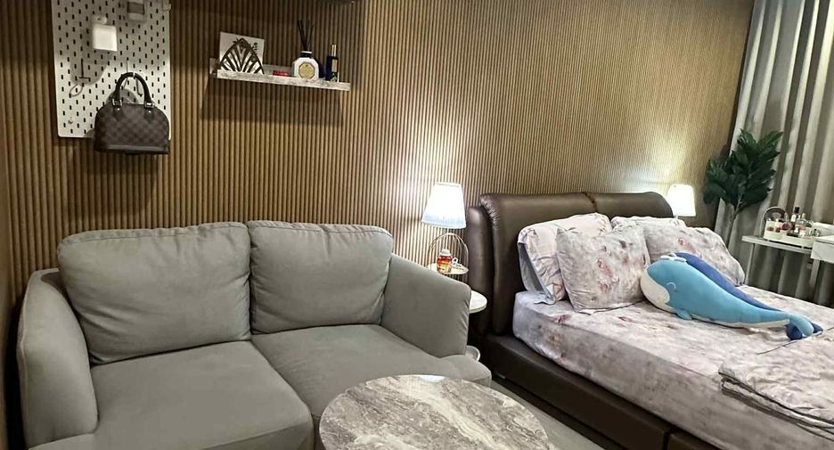 For sale studio condo in Pathum Wan, Bangkok