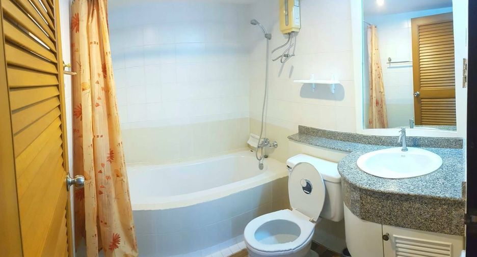 For rent 2 bedrooms condo in Pathum Wan, Bangkok