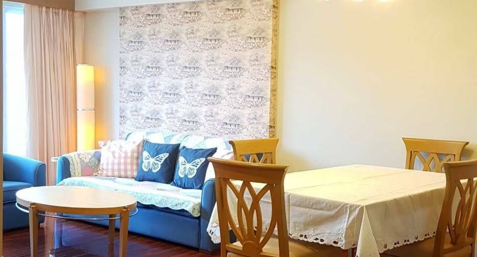 For rent 2 bedrooms condo in Pathum Wan, Bangkok