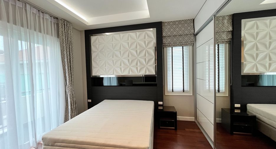 Casa en alquiler de 3 habitaciones en Prawet, Bangkok