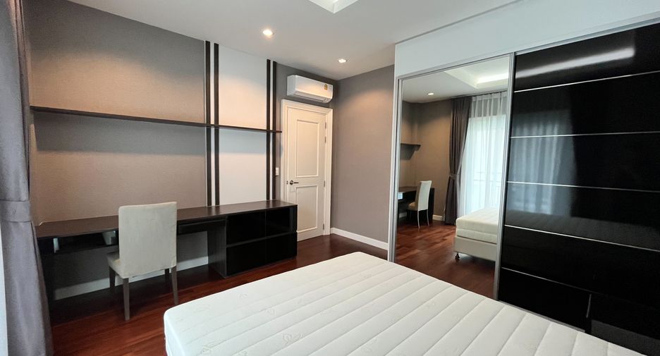 Casa en alquiler de 3 habitaciones en Prawet, Bangkok