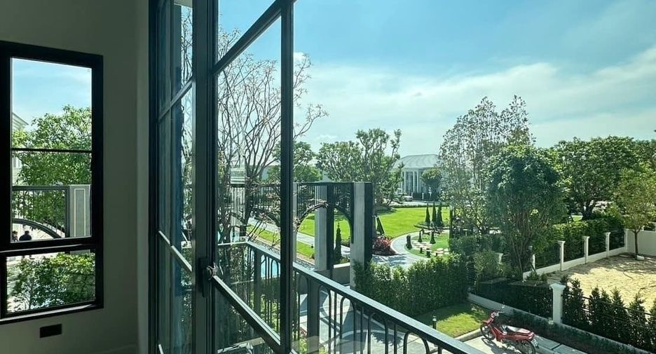 Haus zur Miete mit 5 Zimmer in Bang Phli, Samut Prakan