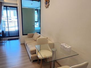 Condo en alquiler de 1 habitaciones en Khlong Toei, Bangkok