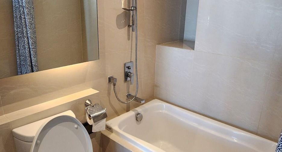 Condo en alquiler de 1 habitaciones en Khlong Toei, Bangkok
