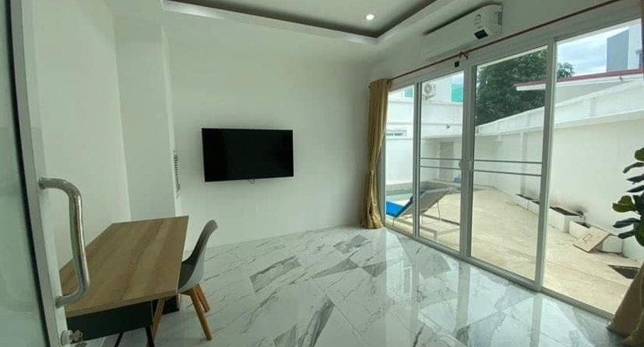 For rent 5 bedrooms house in Mueang Phuket, Phuket