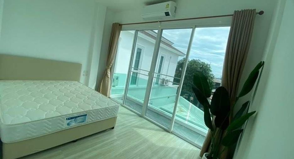 For rent 5 bedrooms house in Mueang Phuket, Phuket