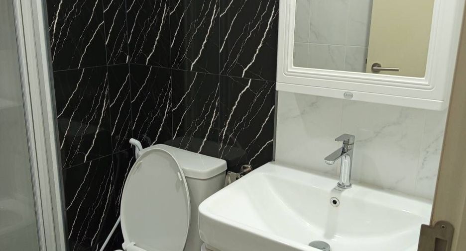 For rent studio condo in Sathon, Bangkok