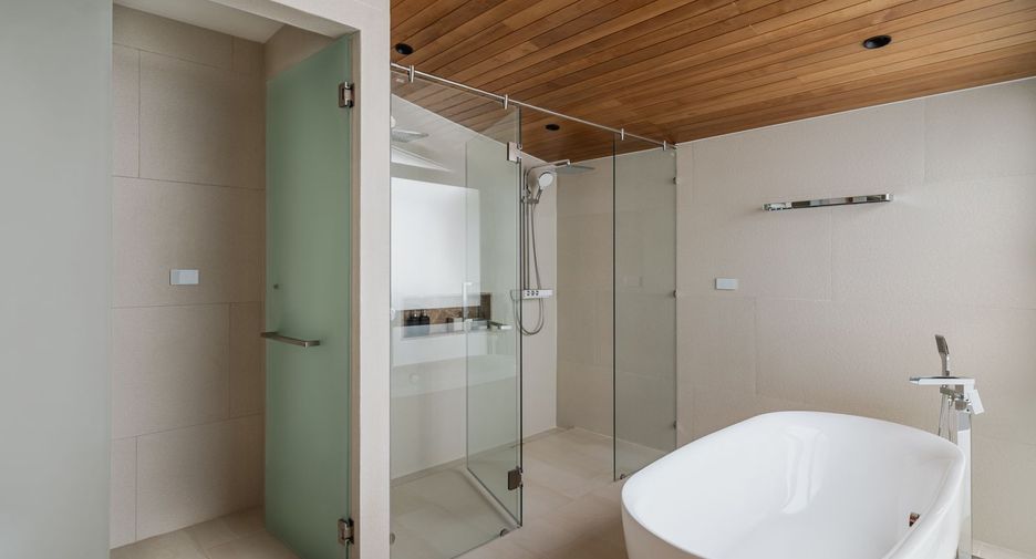 For sale 4 bedrooms villa in Thalang, Phuket