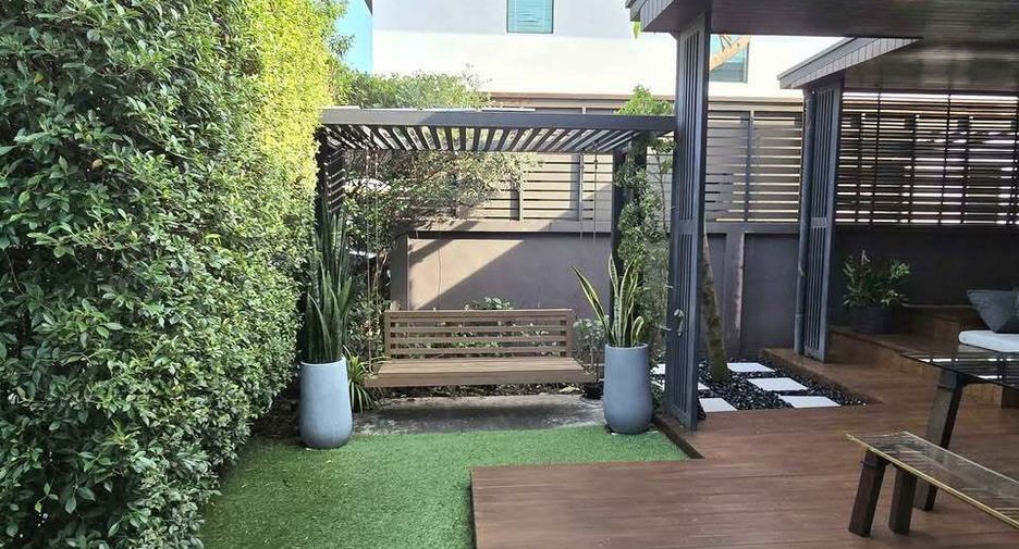 Casa en alquiler de 4 habitaciones en Bang Phli, Samut Prakan