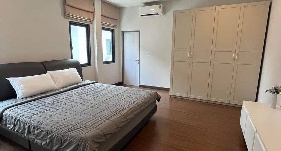 Casa en alquiler de 5 habitaciones en Bang Phli, Samut Prakan