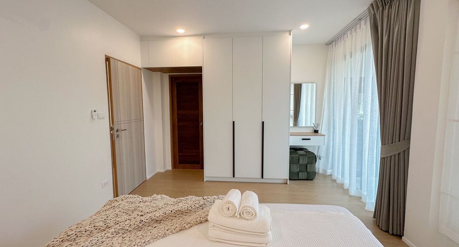 Haus zur Miete mit 3 Zimmer in Mueang Phuket, Phuket