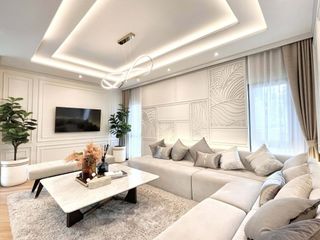 Casa en alquiler de 6 habitaciones en Bang Phli, Samut Prakan