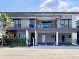 Casa en alquiler de 6 habitaciones en Bang Phli, Samut Prakan