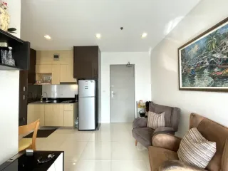 À vendre 2 chambres condo à Phra Khanong, Bangkok