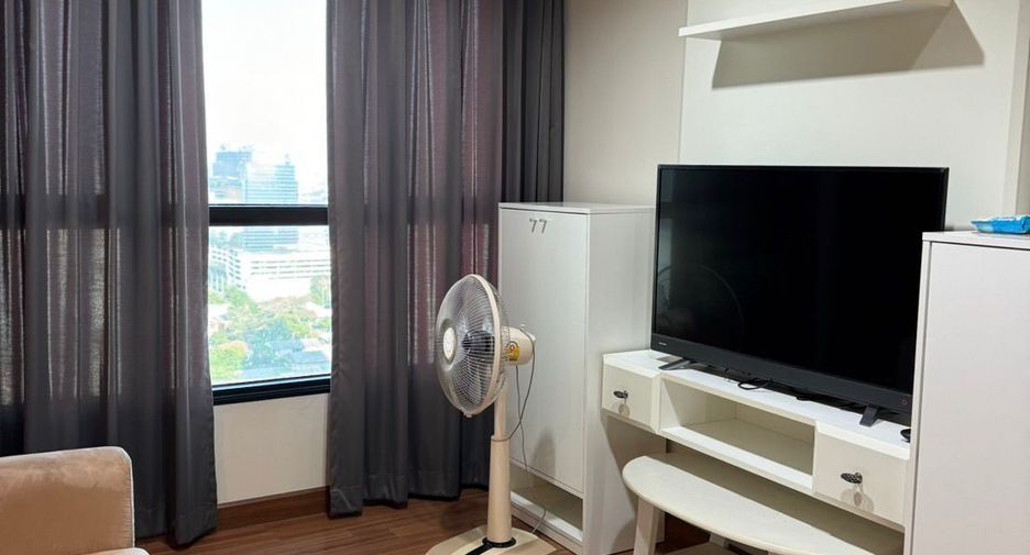 For sale 1 bed condo in Phaya Thai, Bangkok