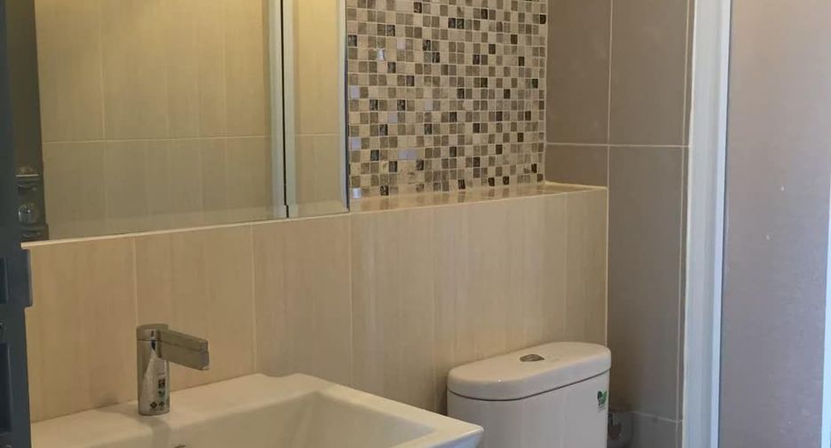 Wohnung zur Miete mit 2 Zimmer in Huai Khwang, Bangkok