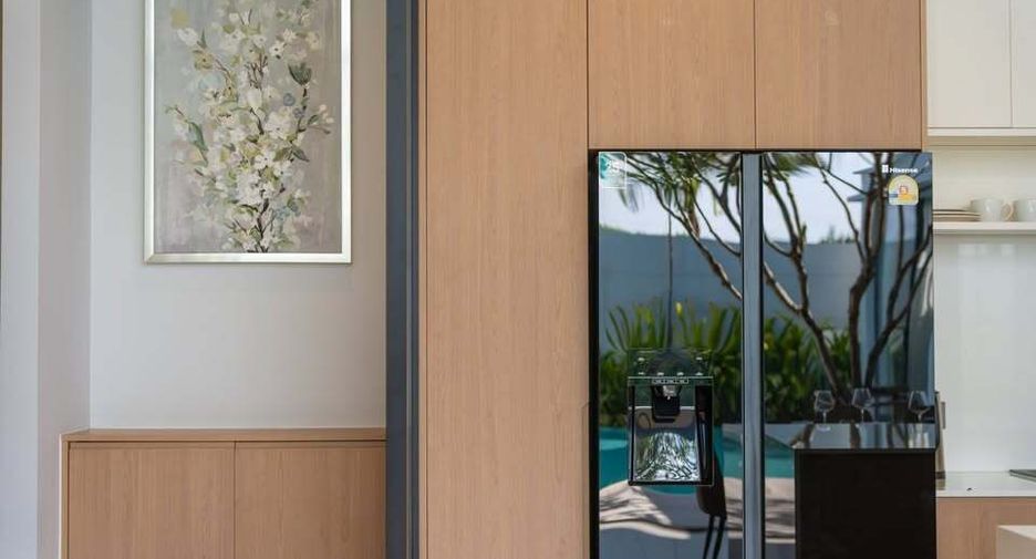 For rent 4 bedrooms villa in Mueang Phuket, Phuket