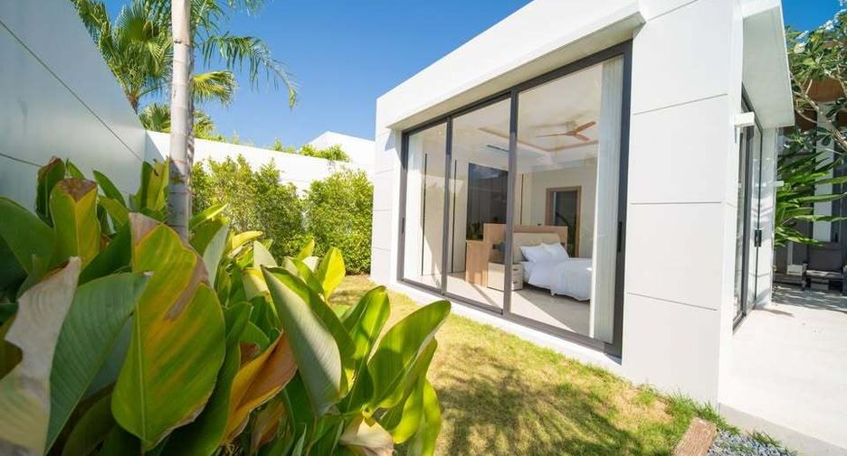 For rent 4 bedrooms villa in Mueang Phuket, Phuket