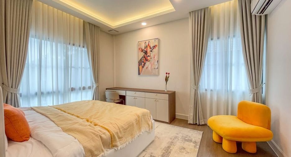 For rent 4 bedrooms house in Saphan Sung, Bangkok