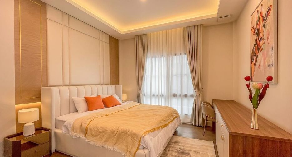 For rent 4 bedrooms house in Saphan Sung, Bangkok