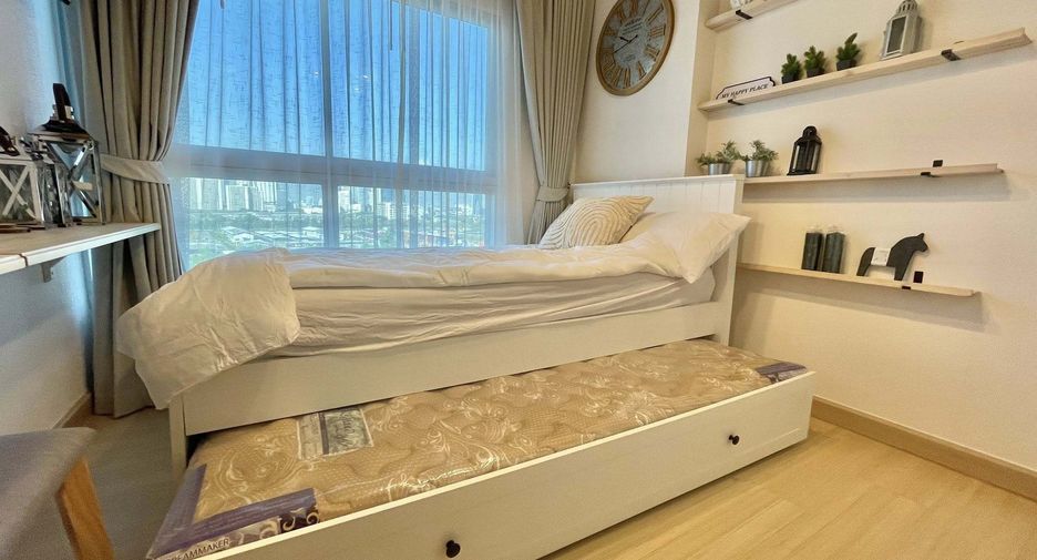 Wohnung zur Miete mit 3 Zimmer in Huai Khwang, Bangkok