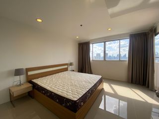 Apartamento en alquiler de 2 habitaciones en Khlong Toei, Bangkok