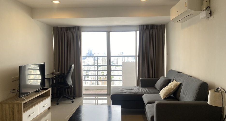 For rent 2 bedrooms apartment in Khlong Toei, Bangkok