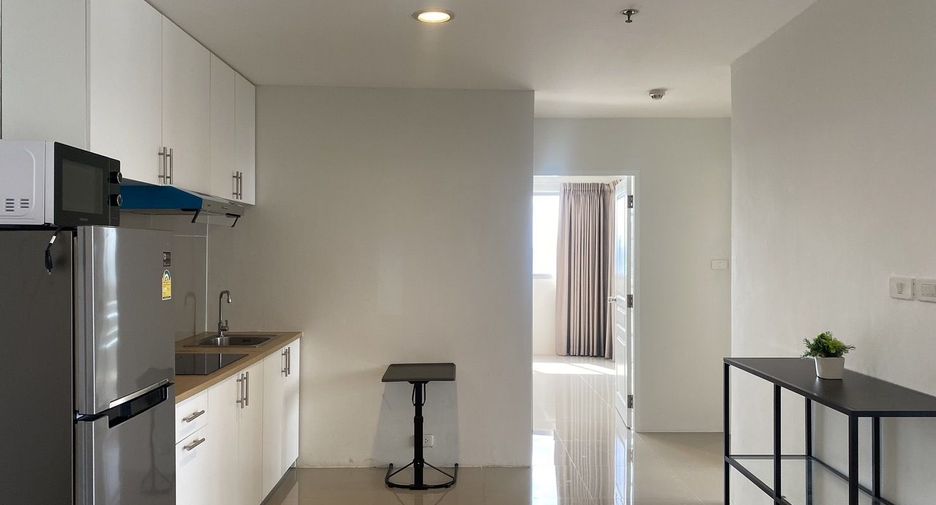For rent 2 bedrooms apartment in Khlong Toei, Bangkok