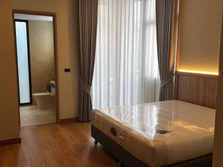 For rent 2 bedrooms apartment in Khlong Toei, Bangkok