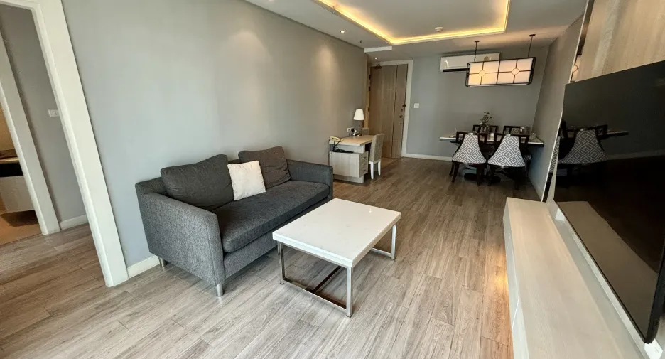 For rent 2 bedrooms condo in Watthana, Bangkok