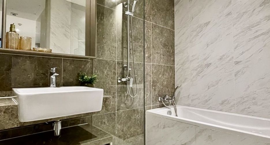 For rent 1 bed condo in Khlong Toei, Bangkok