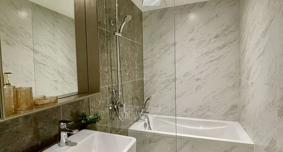 For rent 1 bed condo in Khlong Toei, Bangkok