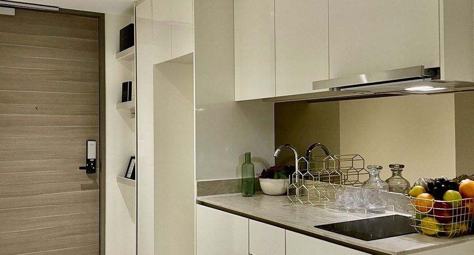 For rent 1 bed condo in Khlong Toei, Bangkok