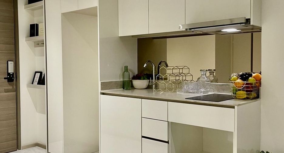 For rent 1 bed condo in Khlong Toei, Bangkok