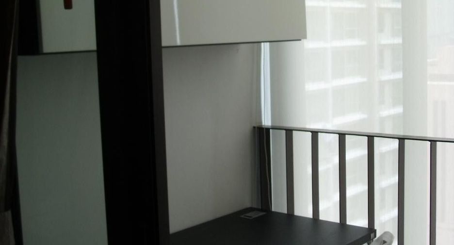 For rent 1 bed condo in Huai Khwang, Bangkok