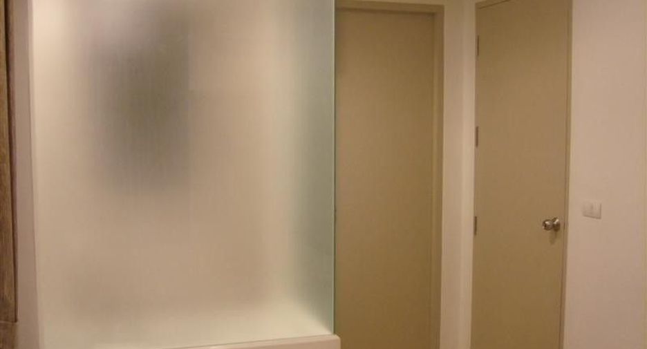 For rent 1 bed condo in Huai Khwang, Bangkok