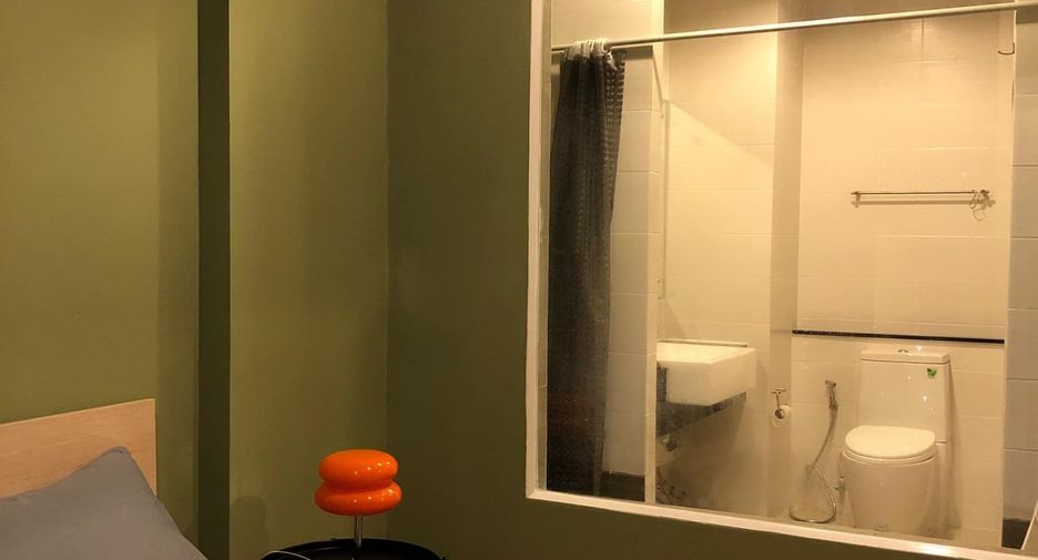 For rent 1 bed condo in Huai Khwang, Bangkok