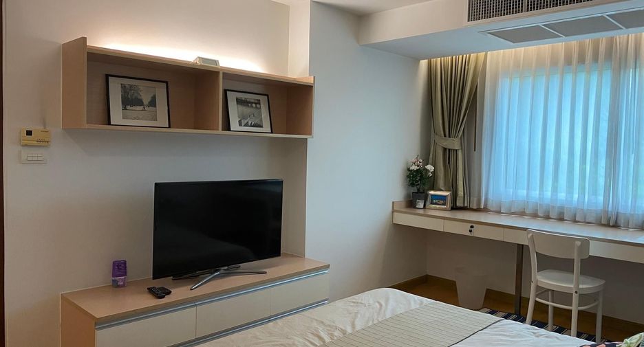 À louer 1 chambre condo à Phra Khanong, Bangkok