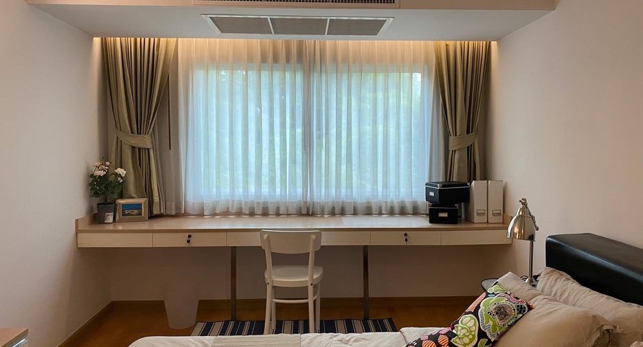 À louer 1 chambre condo à Phra Khanong, Bangkok