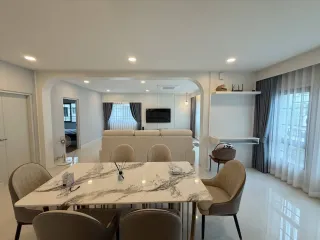出租 4 卧室 独立屋 在 Bang Phli, Samut Prakan